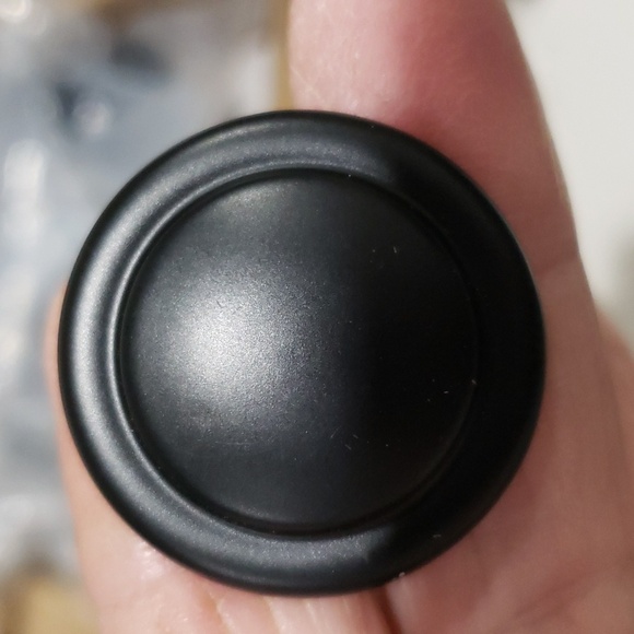 Cabinet knobs - Picture 9 of 15